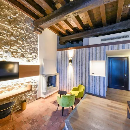 Hotel Relais Castello Di Casiglio Erba