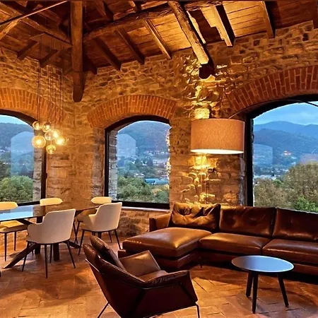 Relais & Castello Di Casiglio