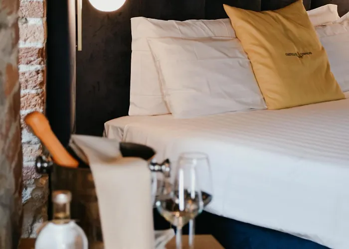 Hotel Relais & Castello Di Casiglio 4*