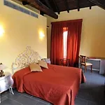 Relais & Castello Di Casiglio エルバ