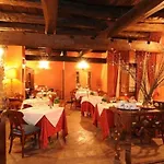 Relais & Castello Di Casiglio ホテル