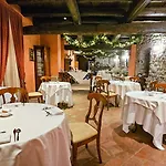 Relais & Castello Di Casiglio ホテル 4*
