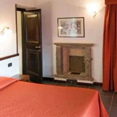 Hotel Relais & Castello Di Casiglio 4*