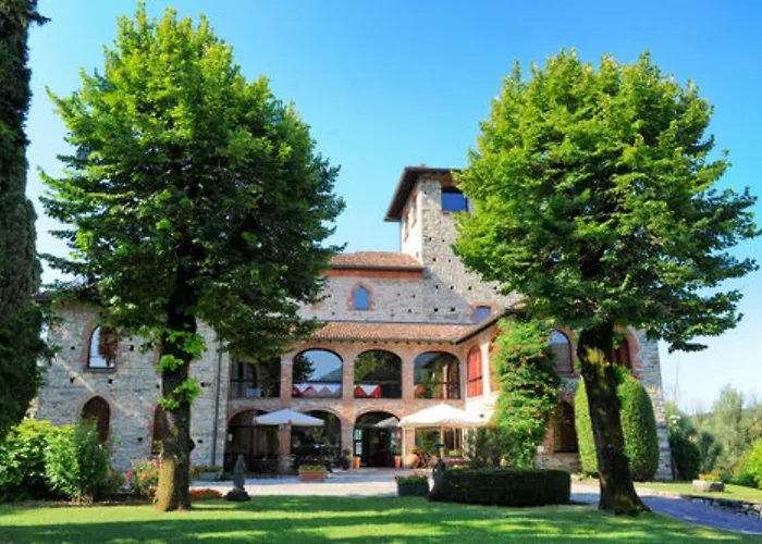 فندق Relais & Castello Di Casiglio 4*