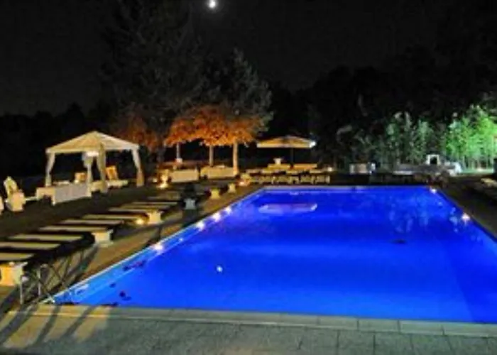 فندق Relais & Castello Di Casiglio 4*