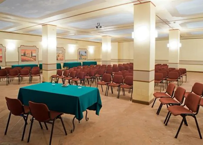 فندق Relais & Castello Di Casiglio 4*