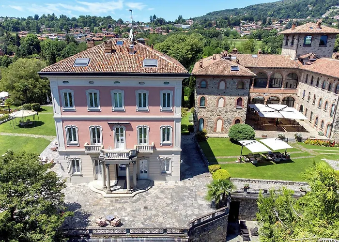 Relais & Castello Di Casiglio فندق إيربا