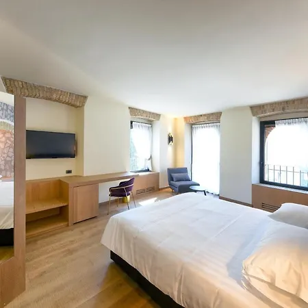 Hotel Relais Castello Di Casiglio Erba