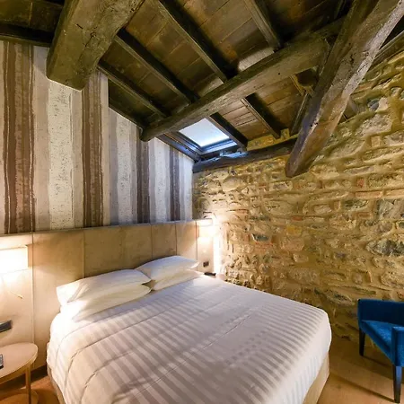 Relais Castello Di Casiglio Hotel Erba