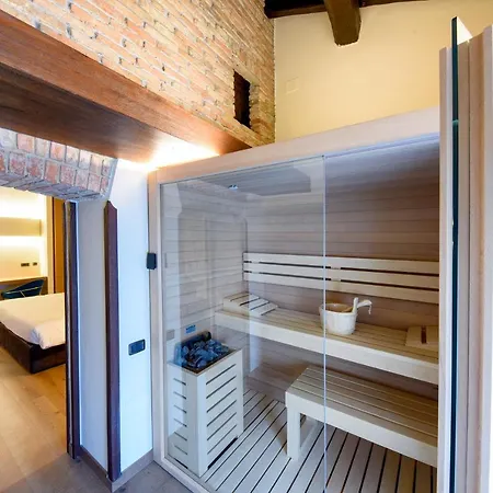 Hotel Relais Castello Di Casiglio 4*