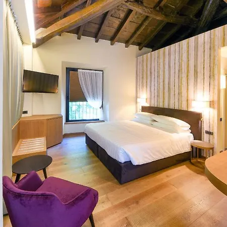 Relais Castello Di Casiglio Erba