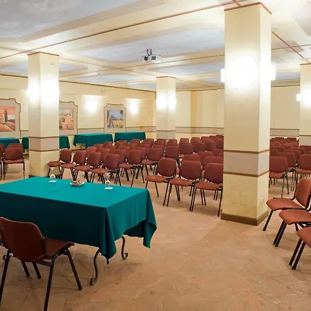 Relais Castello Di Casiglio Hotel 4*