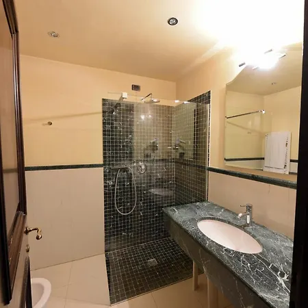 Relais Castello Di Casiglio 4* Erba